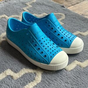 Native Kids Sneakers - Bright Blue and White